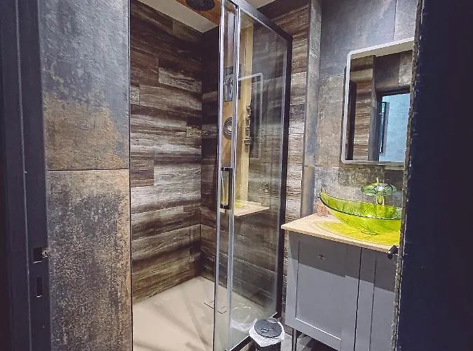 Penzion Gogh Gare By Joyca Privee Épinal