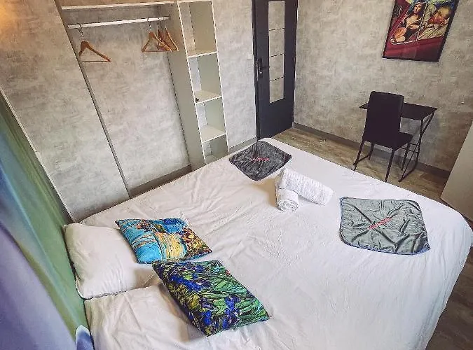 Gogh Gare By Joyca Privee Penzion *