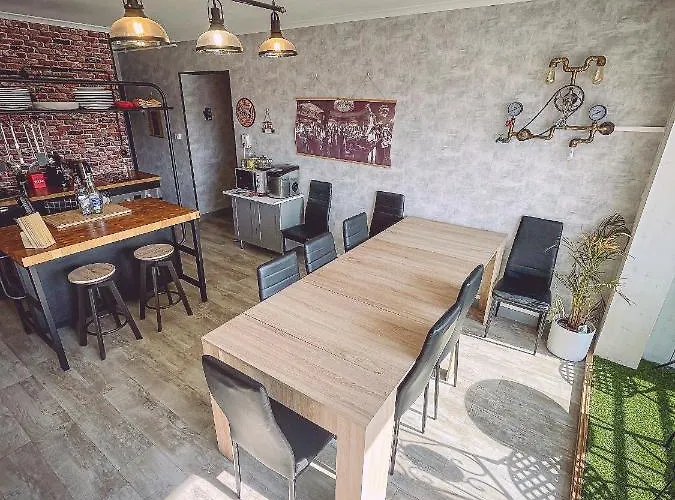 Penzion Gogh Gare By Joyca Privee