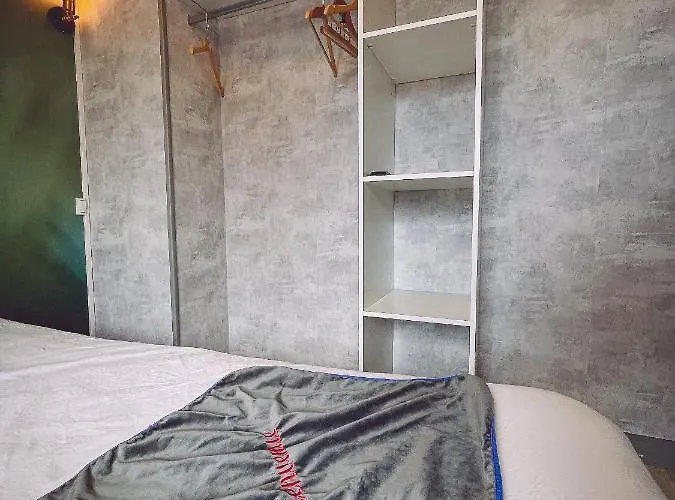 Gogh Gare By Joyca Privee * Épinal